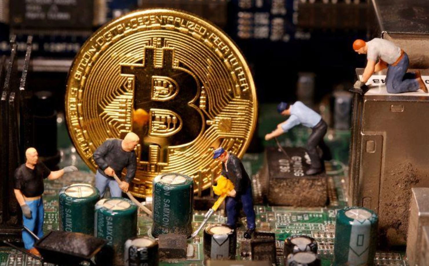 Shifting Views in Bitcoin Maximalism